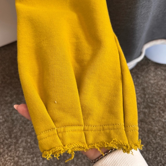 Natural Life knit trim sweatshirt - Picture 6 of 7